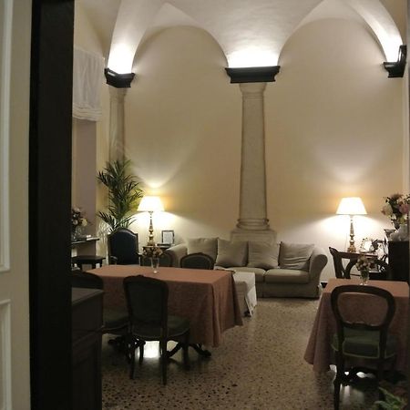 Palazzo Zecchino B&B Генуя Экстерьер фото