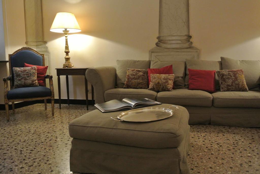 Palazzo Zecchino B&B Генуя Экстерьер фото