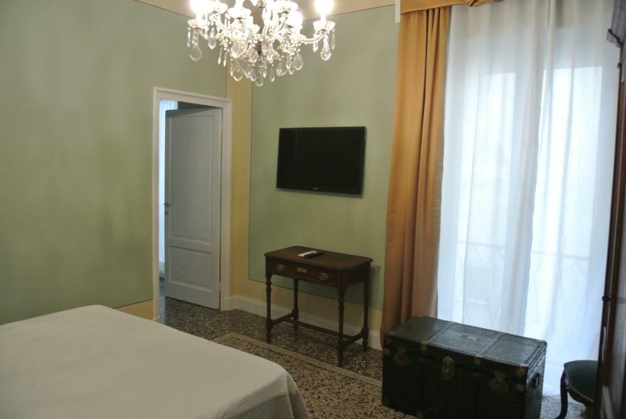 Palazzo Zecchino B&B Генуя Экстерьер фото